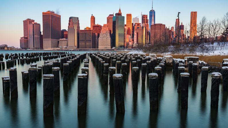 Around sunrise every morning, no matter the weather, you'll find photography buffs and runners taking in the view.