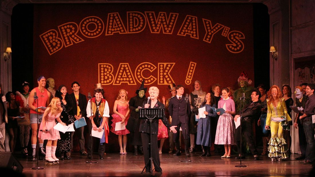 Lansbury, with various Broadway cast members, performs at the Light the Lights Broadway Is Back! concert in 2007.