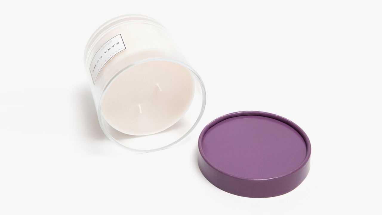 <strong>Z: Zara Home Ginger Lily Cylinder Candle ($19.90; </strong><a href="https://www.zarahome.com/us/fragrances/products/candles/ginger-lily-cylinder-candle-c1020000066p300279361.html?" target="_blank" target="_blank"><strong>zarahome.com</strong></a><strong>) </strong>
