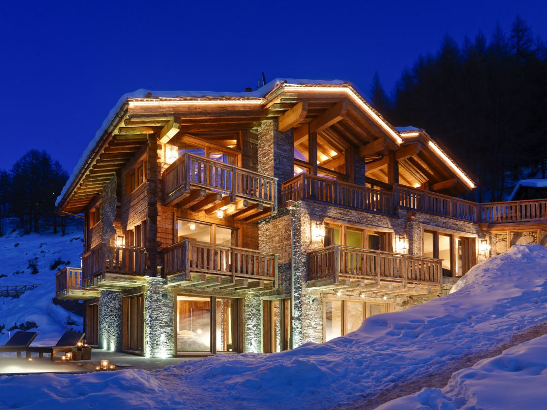 Perched above the Swiss town of Zermatt is the Chalet Les Anges. It was named World's Best Ski Chalet for the second consecutive year.