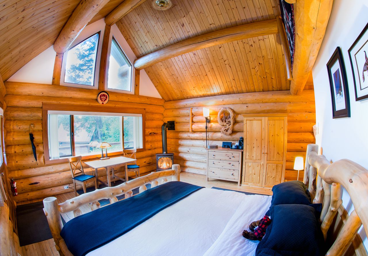 <strong>Best Heli-Ski Operator -- Bella Coola Heli Sports: </strong>Tweedsmuir Park Lodge, a comfortable wilderness retreat perfect for grizzly spotting and accessing the great outdoors, is one of four accommodation options and a No. 1-rated hotel on TripAdvisor.  