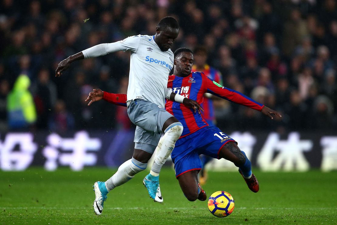 Everton's Oumar Niasse of Everton is tackled by Crystal Palace's Jeffrey Schlupp.
