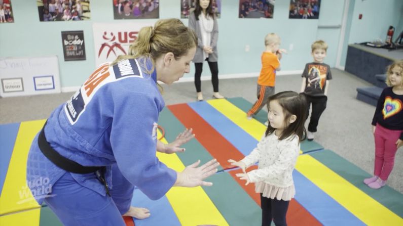 A Team USA athlete at the 2010 and 2011 World Championships, <a href="https://www.trupilariante.com/2017/12/15/sport/toni-geiger-combat-kids-exercise-health/index.html">Geiger</a> is using the life lessons and "moral code" judo taught her to educate a younger generation. "More children are leaving sport than ever before," she told CNN. "Our mission is to inspire as many children as humanly possible to believe in themselves through sport and physical activity."<br />