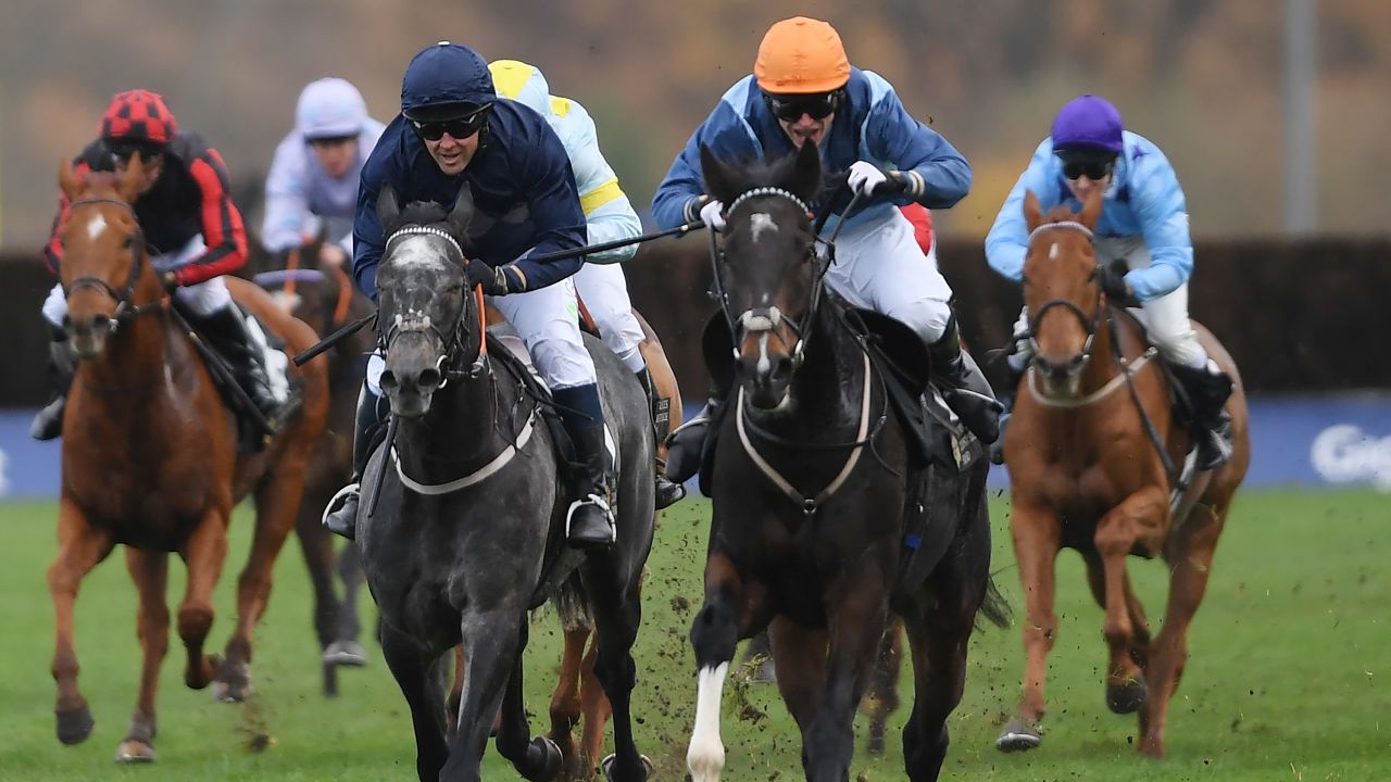 Owen was beaten into second place in final furlong