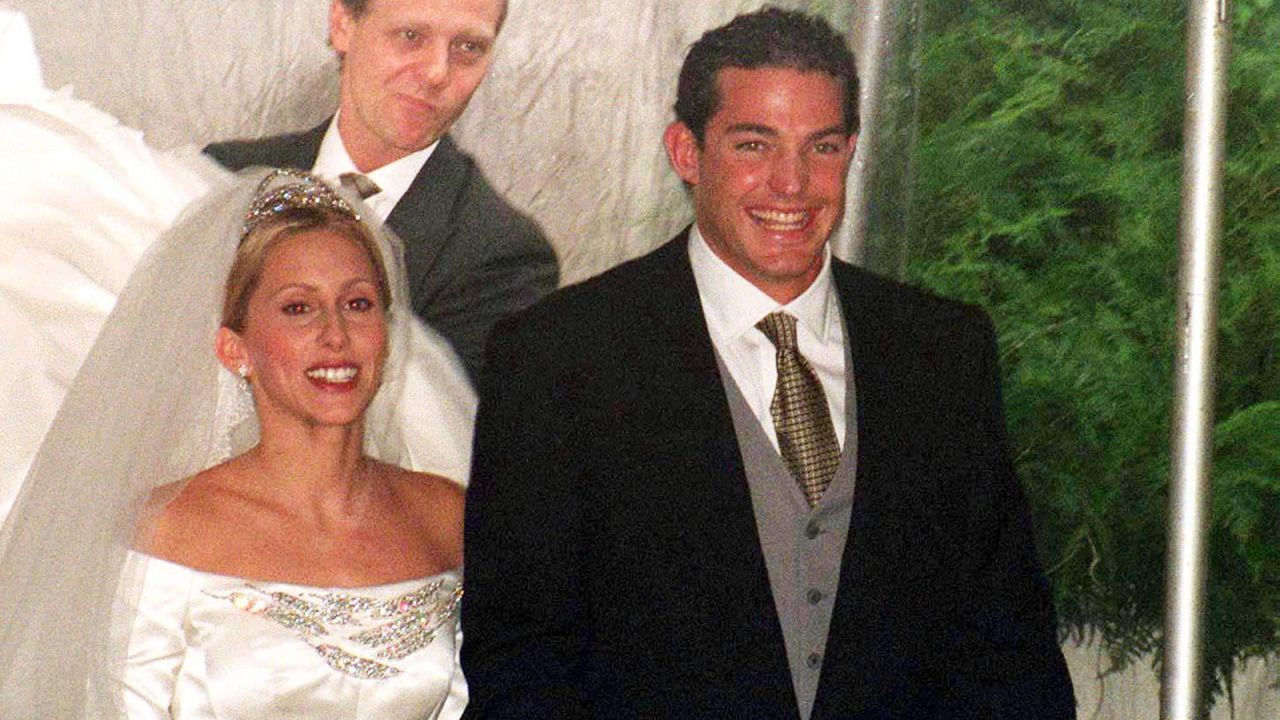 Alexandra Miller married Prince Alexander von Fürstenberg in 1995. They separated in 2002 and were divorced.
