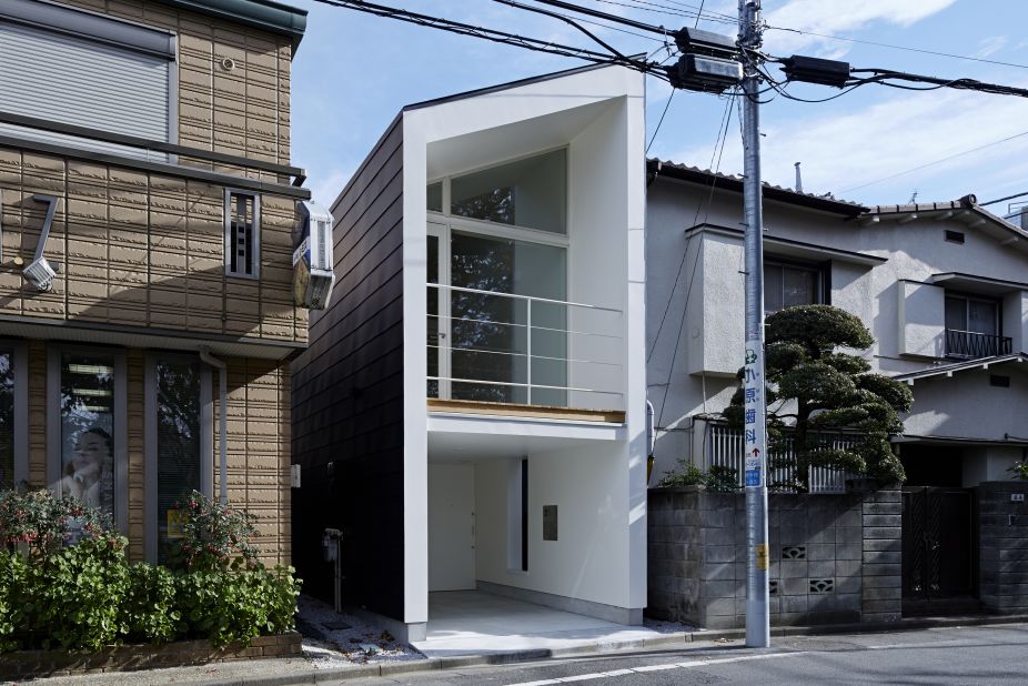 Studio Another Apartment based in Japan designed this build that sits on a narrow site in suburban Tokyo. 