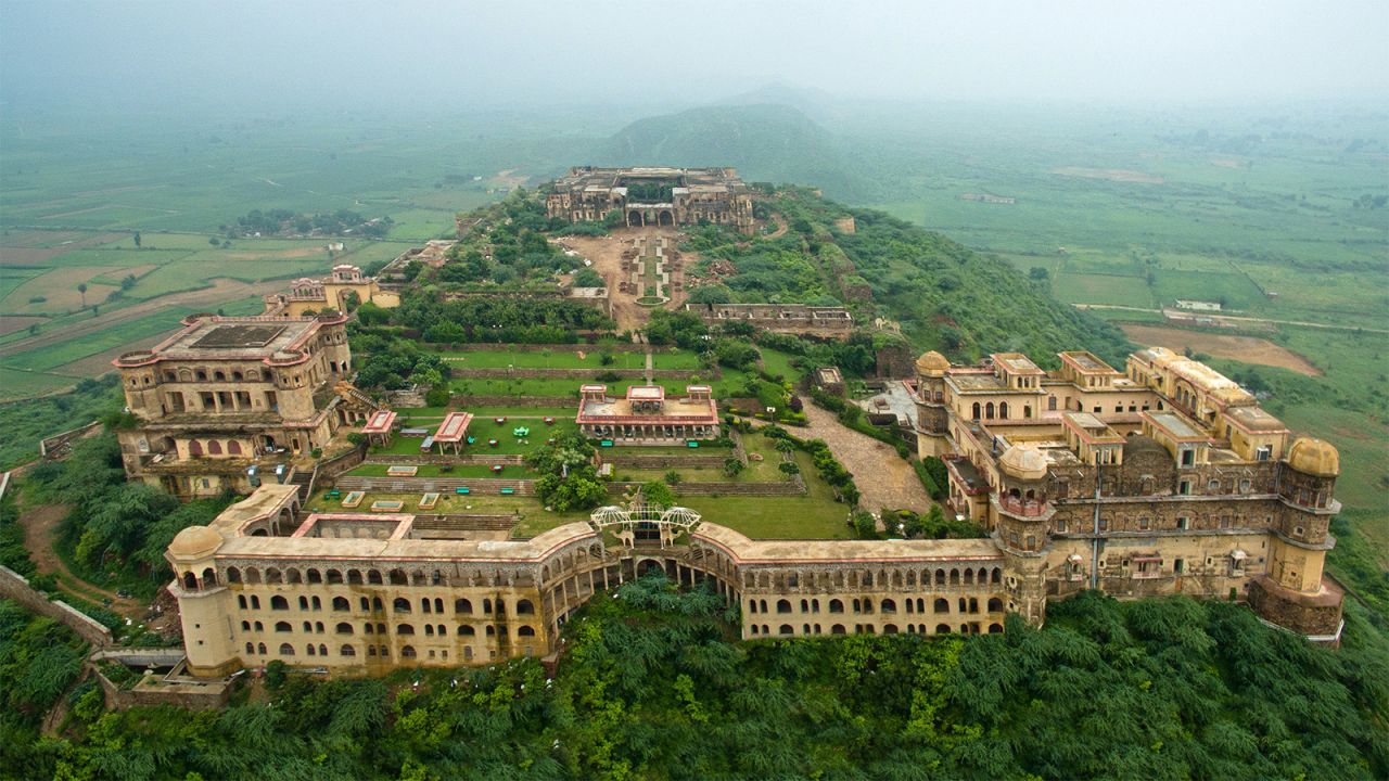 <strong>Tijara Fort-Palace: </strong>Originally built by Prince Maharaja Balwant Singh, the fort-palace was left incomplete and abandoned after the ruler's unexpected death in the mid-19th century. It wasn't until 1980s that Neemrana Hotels bought it and restored the 19th-century beauty.