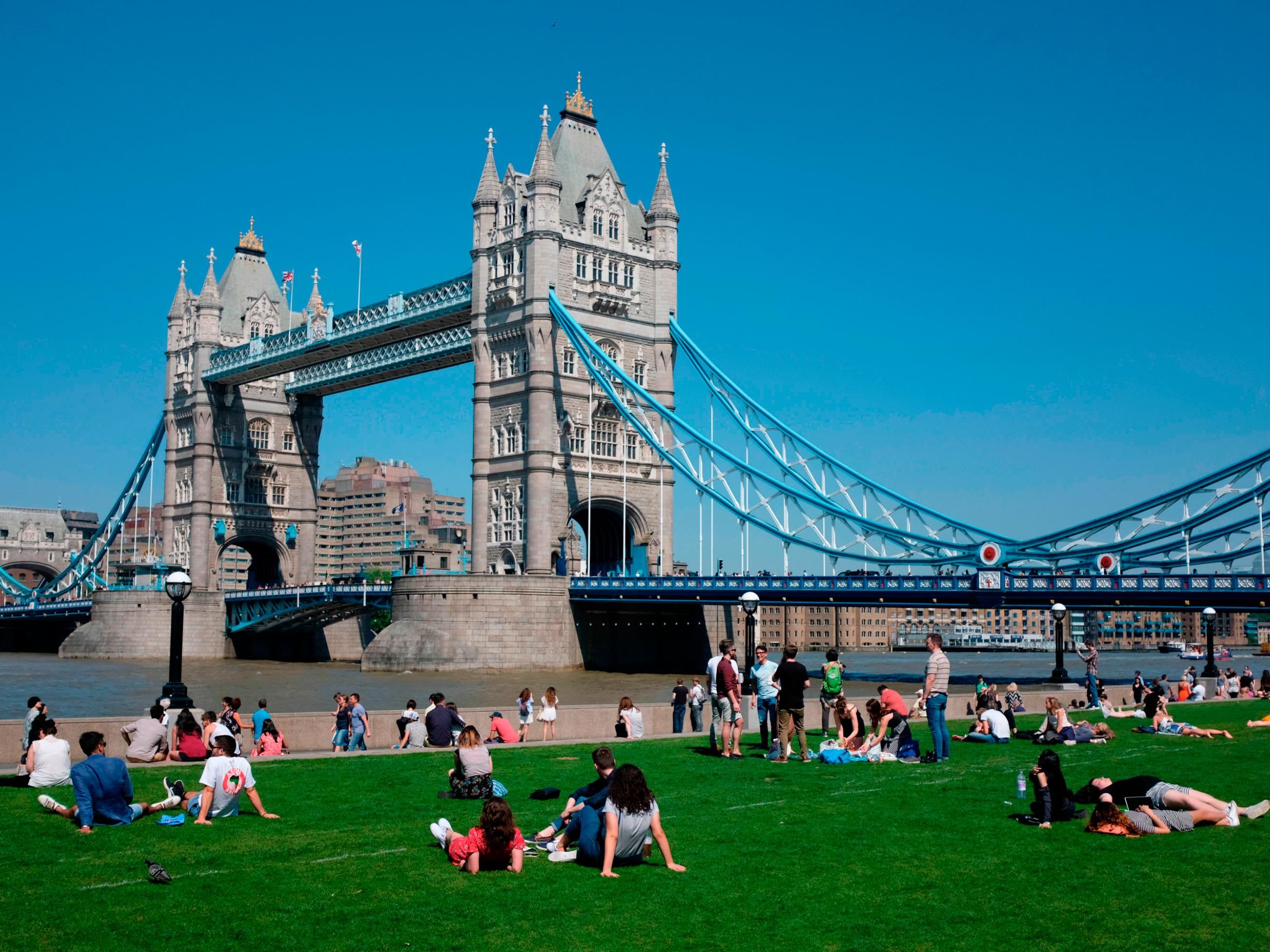 The secrets of London's bridges span the centuries | CNN