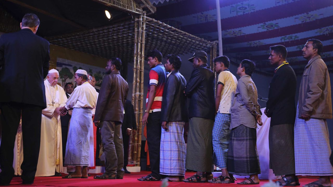 Pope Francis meets Rohingya Muslim refugees.