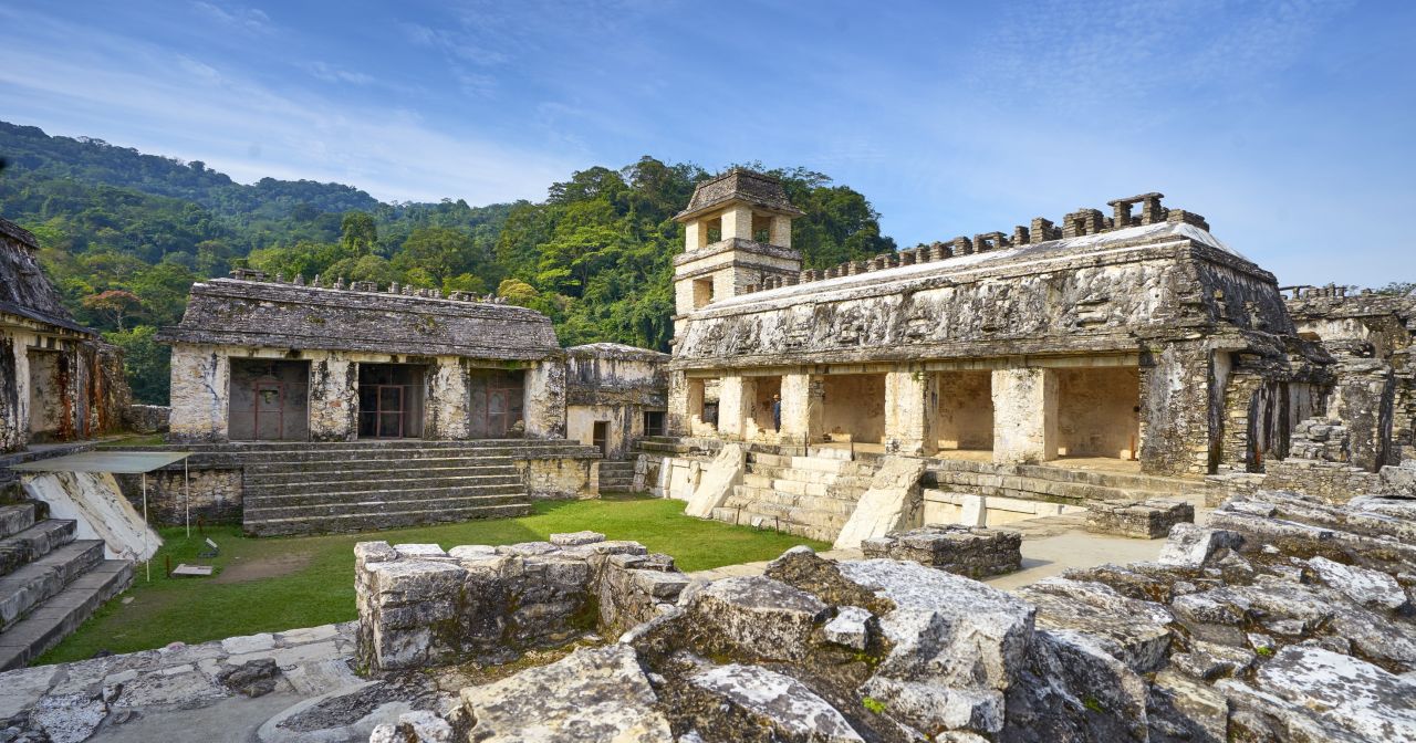 <strong>Opening times:</strong> Now, Palenque is open seven days a week from 8 a.m. until 5 p.m., although the best way to avoid the crowds (and the heat) is by going first thing in the morning.