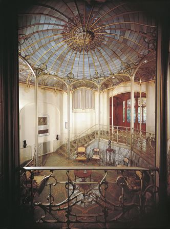 The Art Nouveau entrance to the Hotel Van Eetvelde, in Brussels, circa 1900, designed by Victor Horta. 