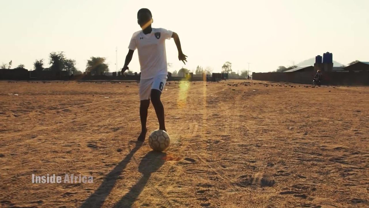 Inside Africa 90 minutes to shine: malawi's football prodigies A_00003407.jpg