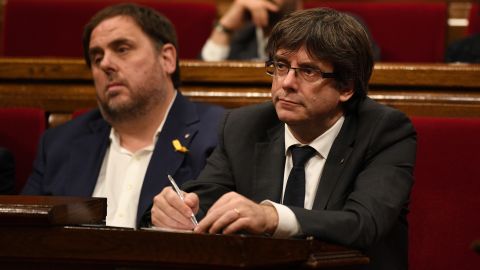 Oriol Junqueras, left, with Carles Puigdemont at the Catalan government headquarters in Barcelona in October.