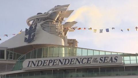 royal caribbean illness passengers return to florida orig_00000000.jpg