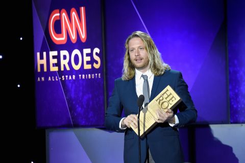 2017 CNN Hero Andy Manzi accepts his award.