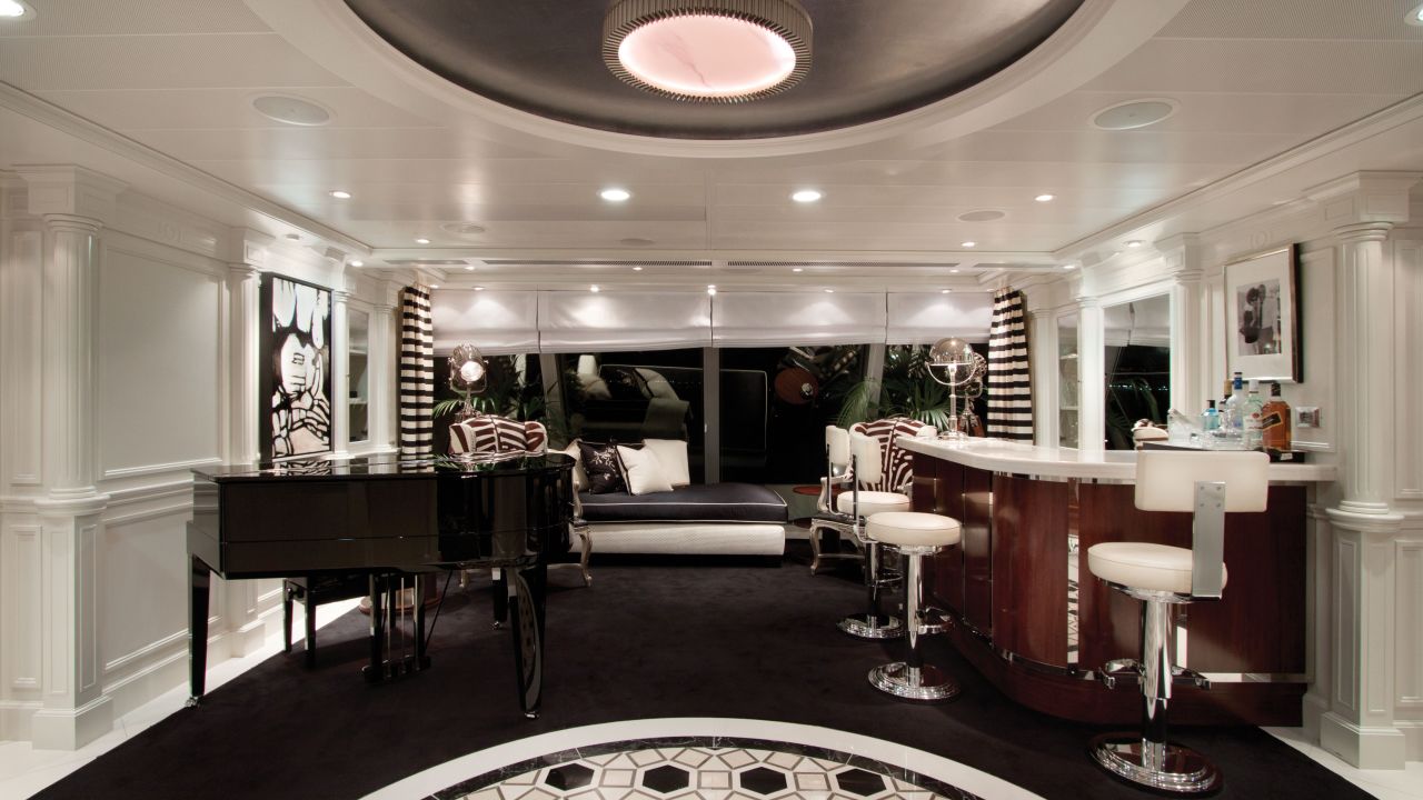 The Owner's Suite aboard Oceania Riviera boasts more than 2,000 square feet of space. 