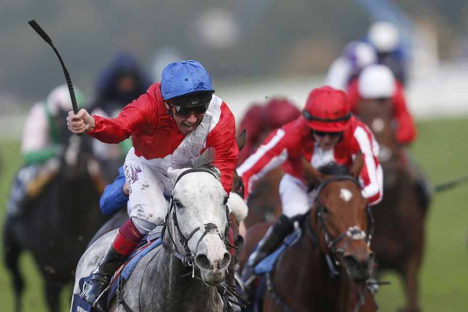 In the Queen Elizabeth II Stakes at Ascot in October, Dettori rode four-year-old filly Persuasive to her first win of the season.