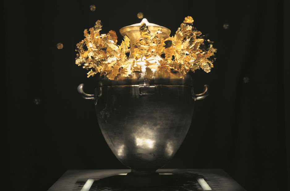 <strong>The Golden Wreath of Vergina: </strong>At the Unesco Heritage site of Vergina, you can admire four royal Macedonian tombs--  including one belonging to Alexander the Great's father. The adjoining museum contains many artifacts from the tombs -- don't miss this stunning golden oak wreath.
