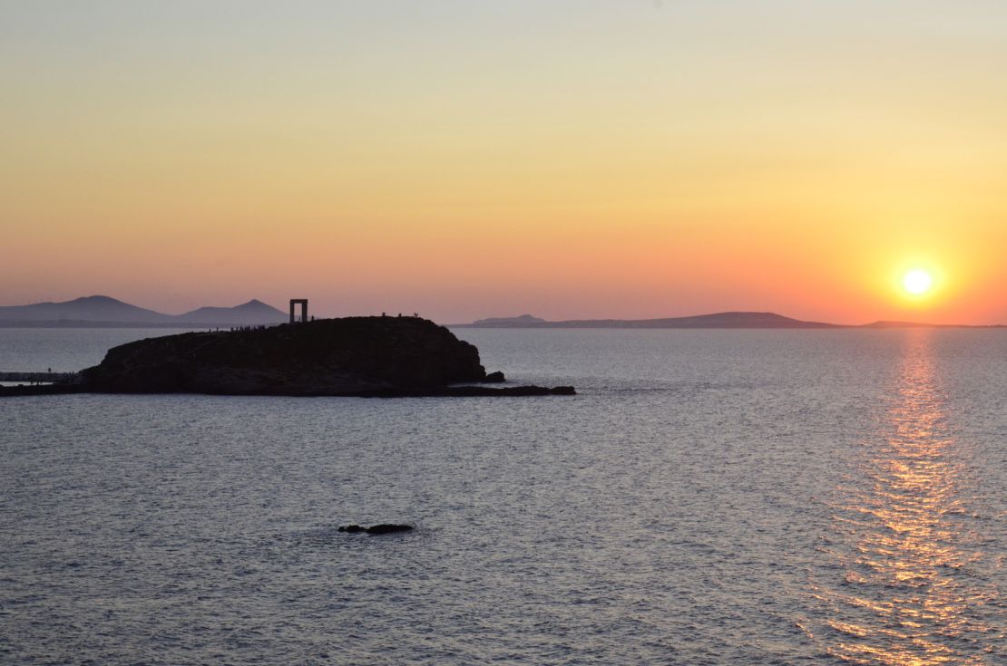 Sun, sea and sand on Naxos Portara.