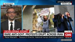 exp Iranians take part in biggest protests since 1999_00025919.jpg
