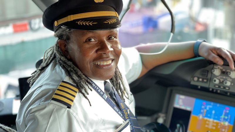 Тя беше първата чернокожа жена, летяла във военновъздушните сили на САЩ. Сега този пилот-пионер се подготвя за последния си полет