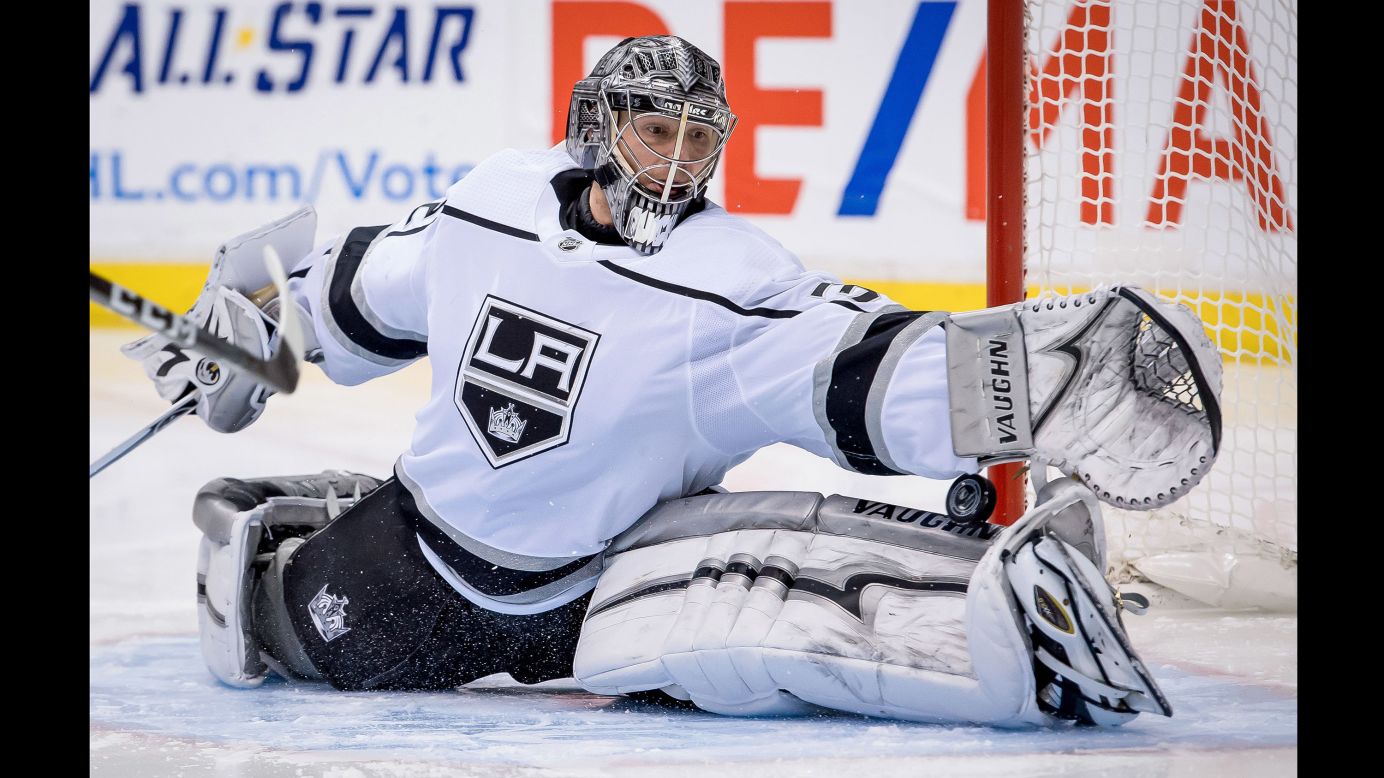 Los Angeles goalie Jonathan Quick does the splits as he tries to make a save during an NHL game in Vancouver, British Columbia, on Saturday, December 30.