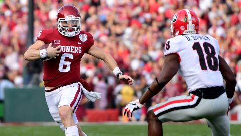PASADENA, CA - JANUARY 01:  Baker Mayfield #6 of the Oklahoma Sooners scrambles in the 2018 College Football Playoff Semifinal Game against the Georgia Bulldogs at the Rose Bowl Game presented by Northwestern Mutual at the Rose Bowl on January 1, 2018 in Pasadena, California.  (Photo by Harry How/Getty Images)