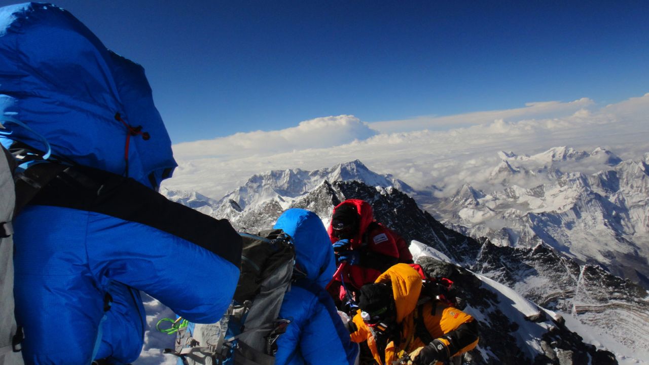 Foreign solo climbers will need to be accompanied by a guide while climbing Mount Everest.