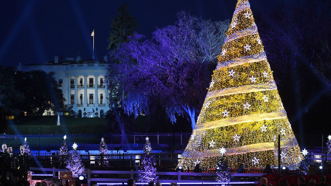 <strong>Washington, D.C.: </strong>Befitting the White House, the annual Christmas tree is impressive. Nearby, Union Station is also spectacularly bedecked for the holidays.