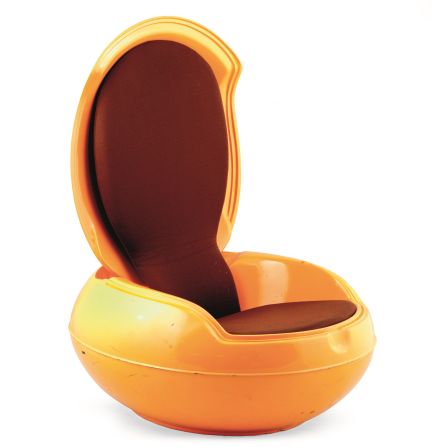 A garden Egg Chair from 1971, designed by Peter Ghyczy.
