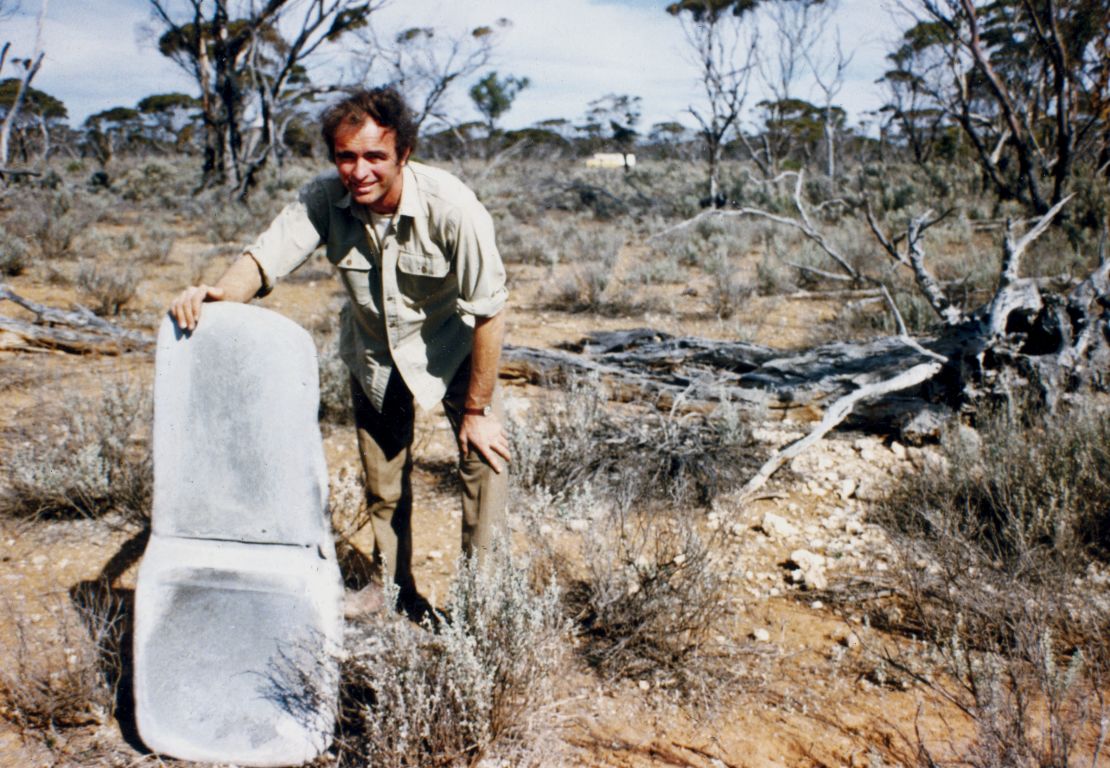 Skylab re-entered the Earth's atmosphere on July 11, 1979, and parts of it fell in western Australia. 