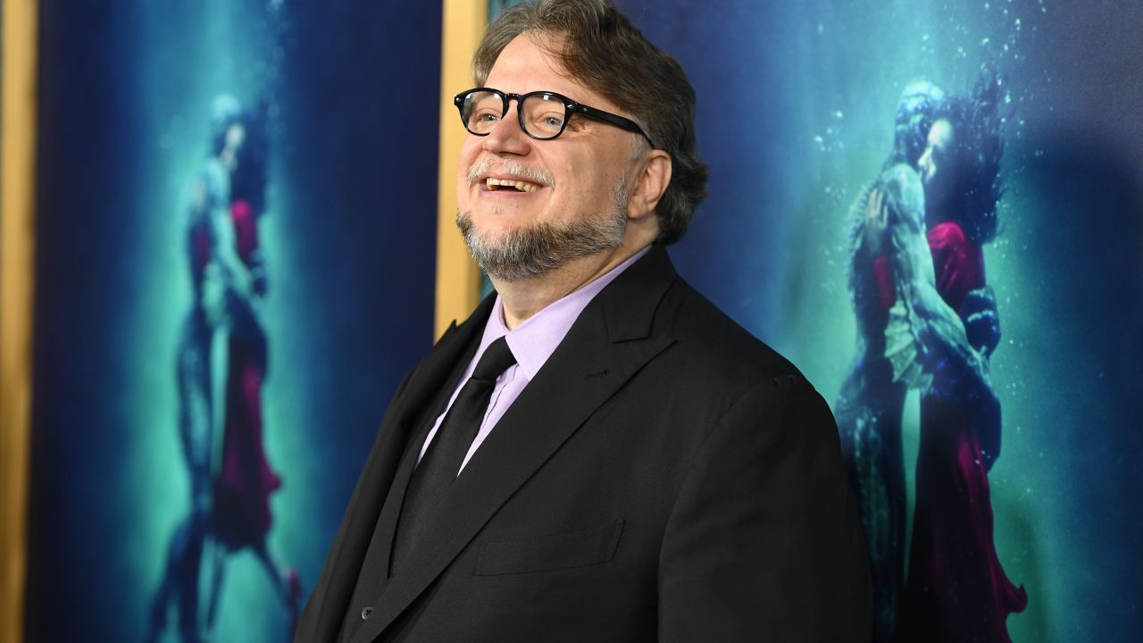 Director Guillermo del Toro attends the premiere of "The Shape of Water," November 15, 2017 at the Academy of Motion Pictures Arts & Science in Beverly Hills, California. / AFP PHOTO / Robyn Beck        (Photo credit should read ROBYN BECK/AFP/Getty Images)