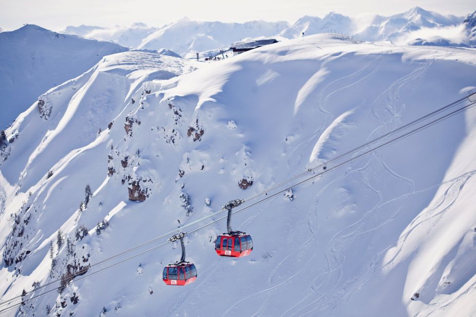 <strong>Ski safari: </strong>As well as the runs on the Hahnenkamm mountain, the ski region includes slopes on the Kitzbuheler Horn, as well as the interlinked areas of Jochberg, Resterhohe and Pass Thurn. 