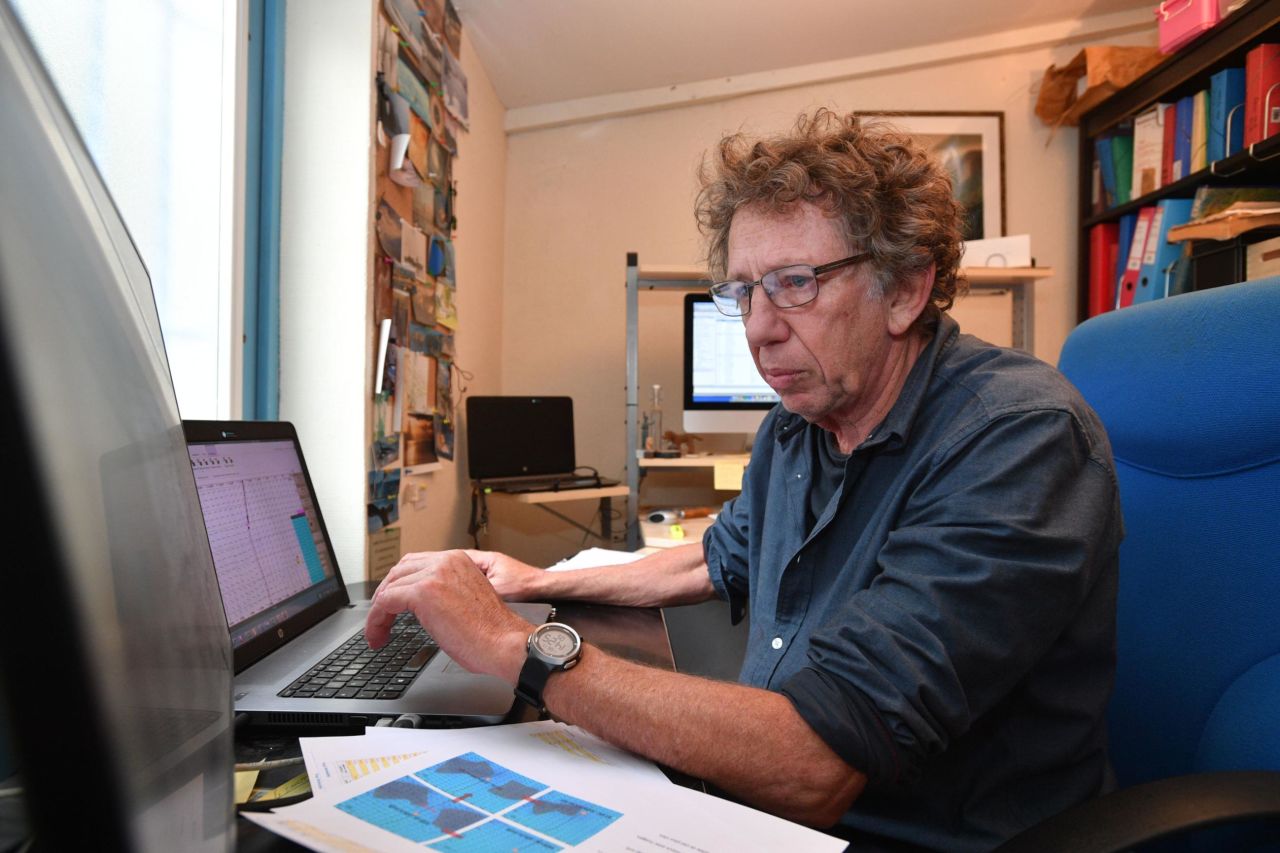 A meteorologist and navigator, Bernot served as Gabart's route planner working from an office in Chatelaillon-Plage.