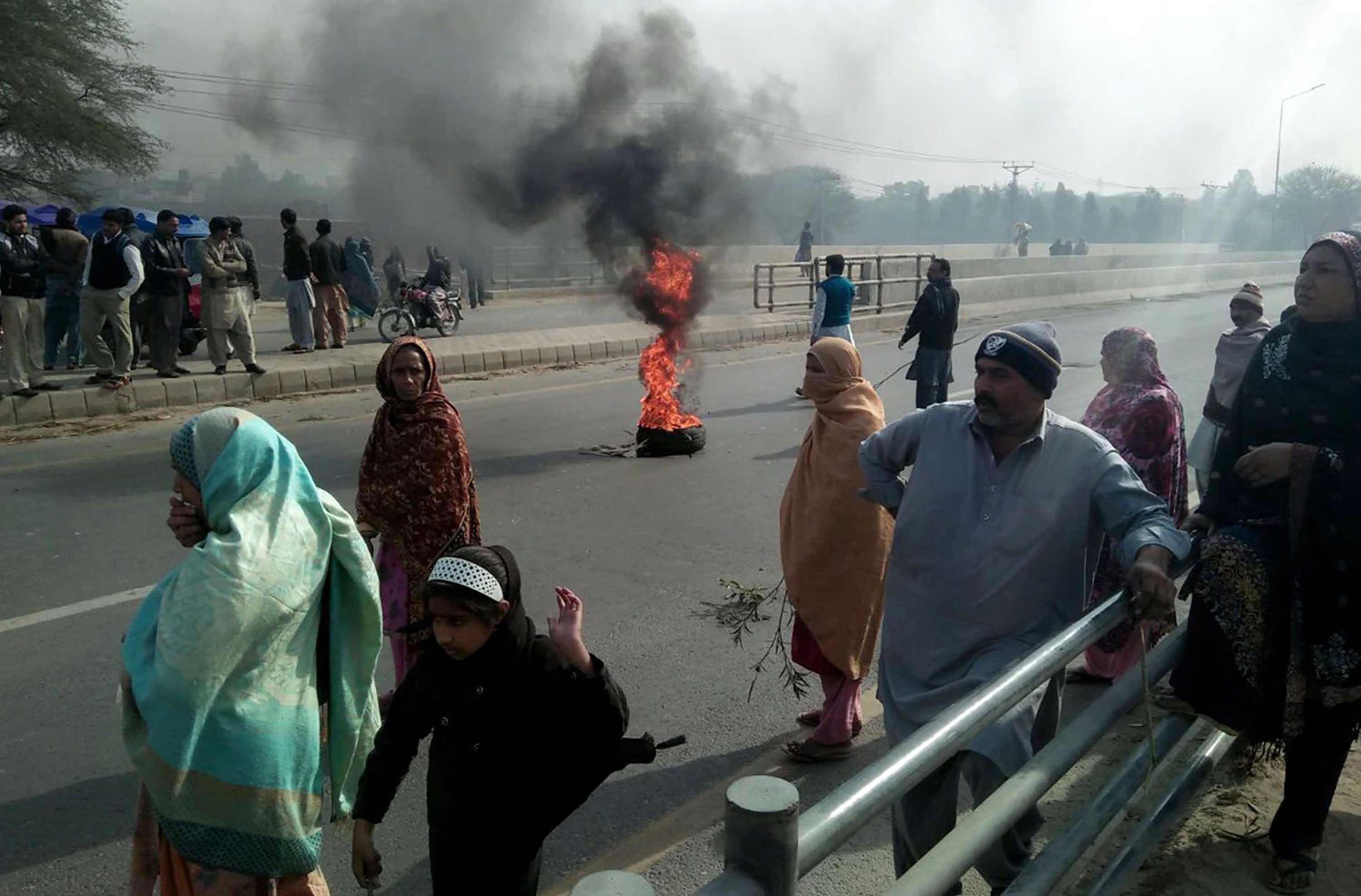 3000px x 1976px - Zainab: Protests over girl's rape, killing in Pakistan | CNN