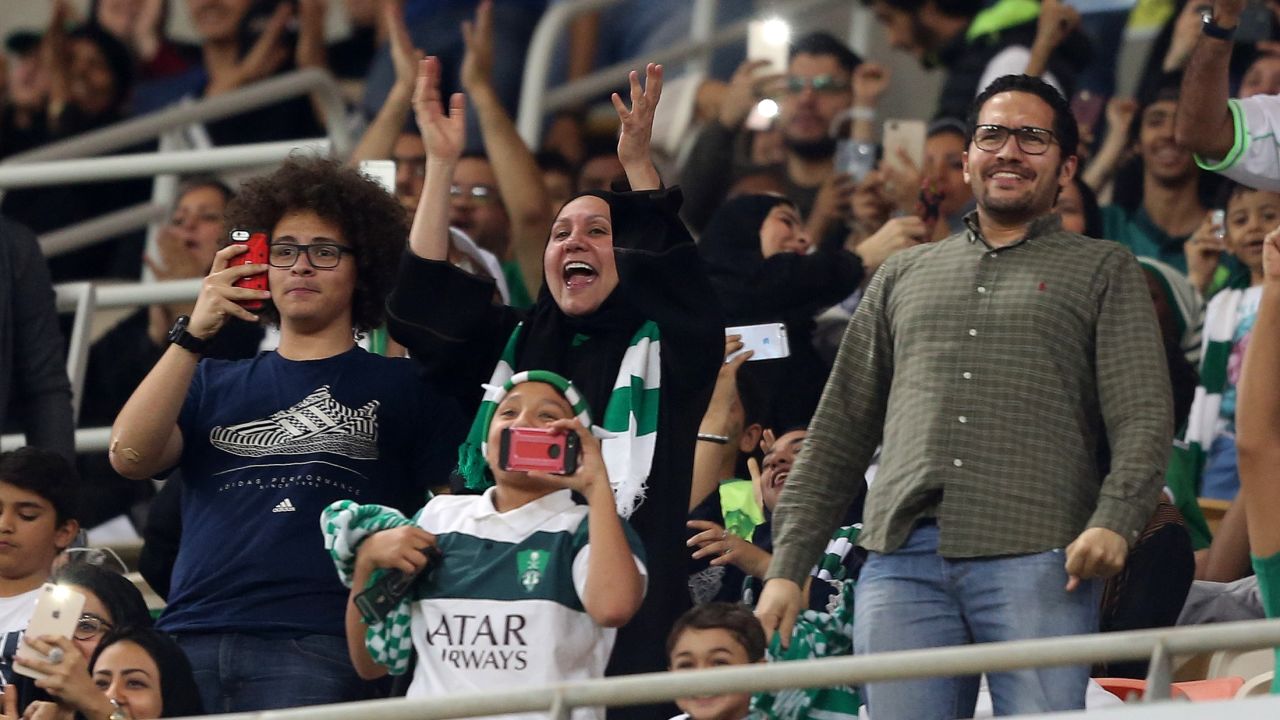Host club Al-Ahli FC delighted fans with a 5-0 triumph.