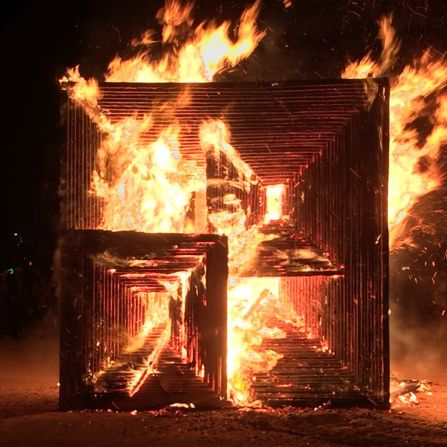 The Bismuth Bivouac was burned at the end of the 2015 festival. Inspired by the crystalline growth pattern of the element bismuth (Bi), it imitated the geometry of bismuth crystals and formed an intriguing cubic structure.