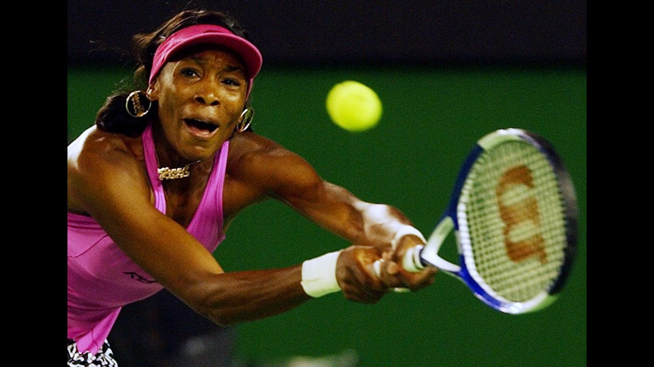 In 2005, Venus was seeded eighth but was knocked out by Alicia Molik of Australia.