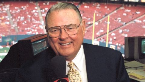 <a href="http://www.cnn.com/2018/01/13/us/keith-jackson-obit/index.html" target="_blank">Keith Jackson</a>, the sportscaster whose rich voice and distinctive phrasing endeared him to generations of college football fans, died January 12, ESPN said in a news release. He was 89.