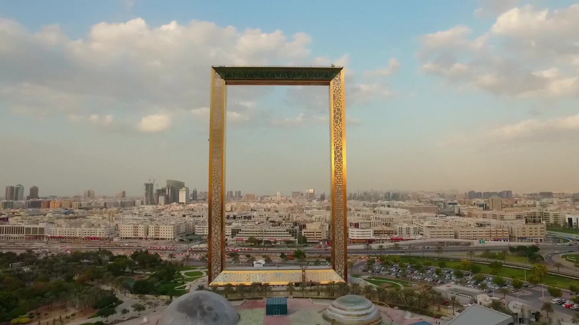 Why is Dubai Frame controversial?