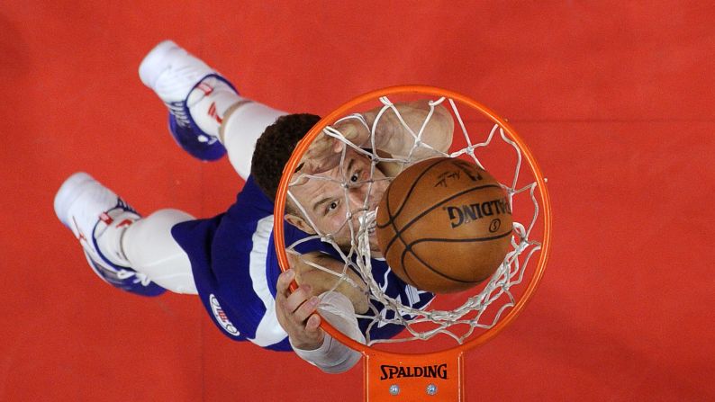 Blake Griffin of the Los Angeles Clippers dunks against the Sacramento Kings during the second half on January 13 in Los Angeles.