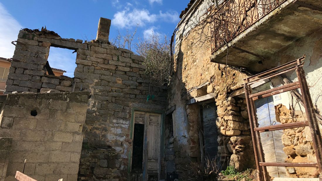<strong>Deserted homes: </strong>Ollolai is filled with crumbling stone dwellings, abandoned by families who've long departed the area.