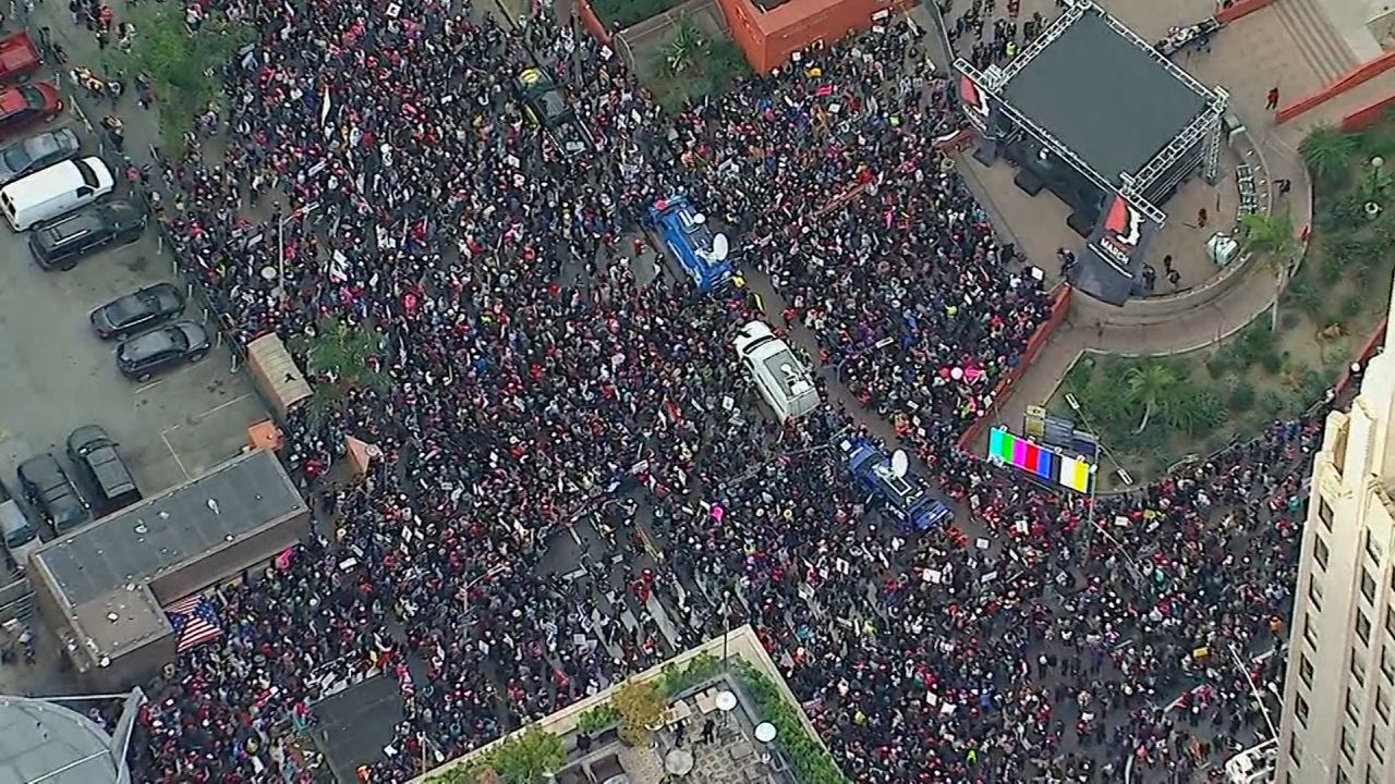 Aerial view of crowds at the Los Angeles Women's March 2018.