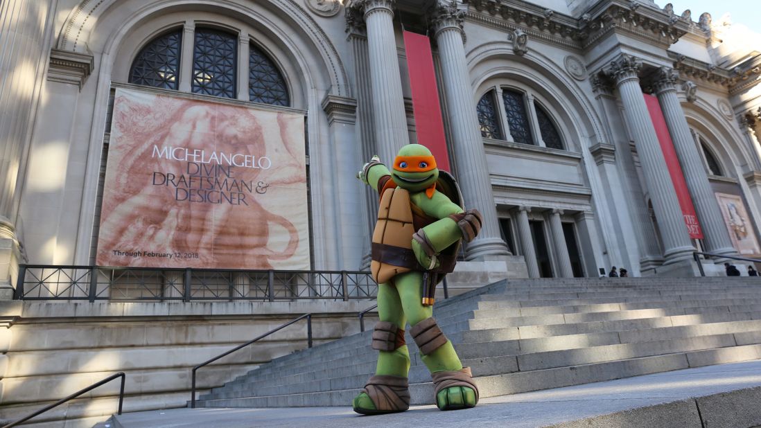 Michelangelo, the Teenage Mutant Ninja Turtle, took a break from fighting evil on Thursday to enjoy the art of another famous  Michelangelo.