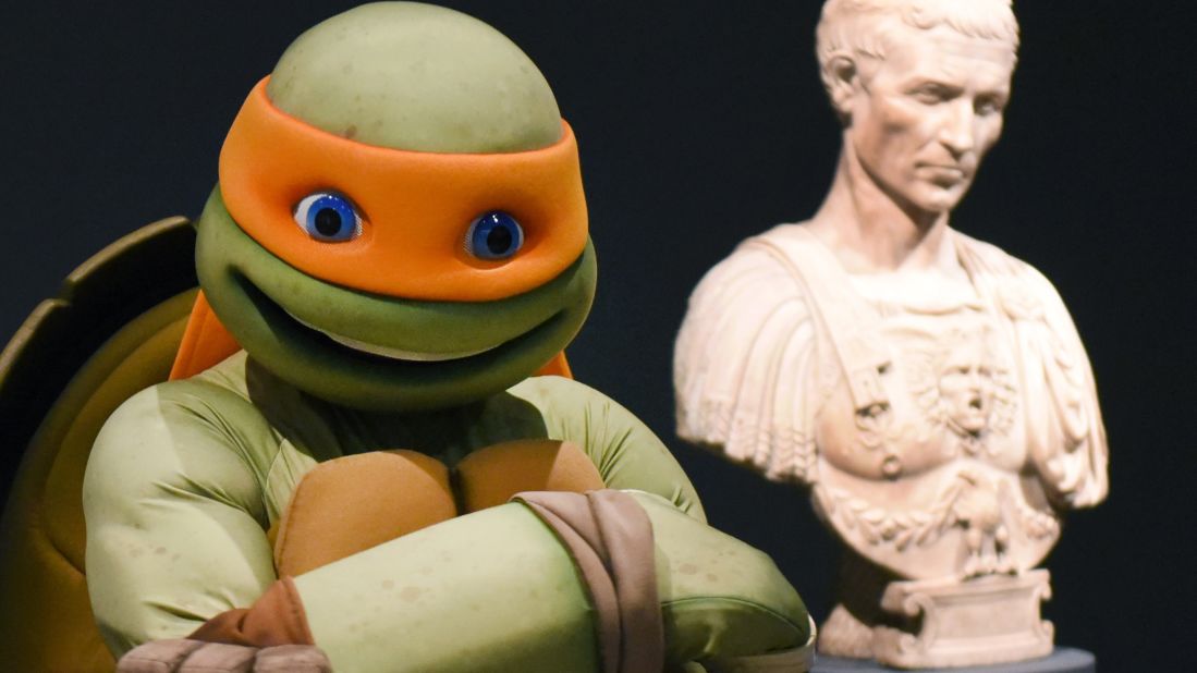 Michelangelo stopped by the Metropolitan Museum of Art in Manhattan to take in the exhibit, "Michelangelo: Divine Draftsman and Designer."