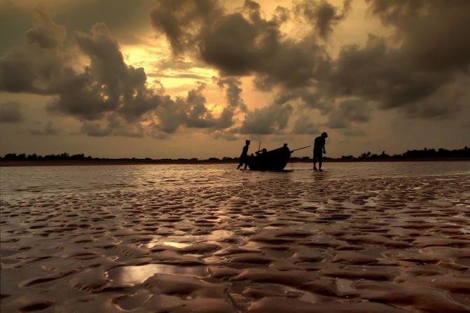 <strong>Mandarmani beach, West Bengal: </strong>This increasingly popular eight-mile-long stretch of sand is known for spectacular sunrises, calm waters and occasional visitations of little red crabs.