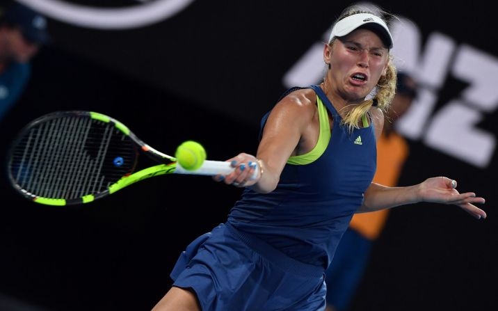 Wozniacki came out firing and especially with her forehand, building a 5-2 lead.
