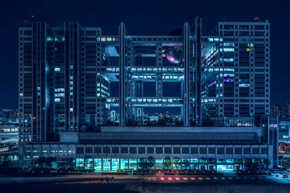 The Fuji TV headquarters on Odaiba island, designed by Kenzo Tange. "The structure reminds me of the Meccano sets I played with as a kid. The image was taken from the rooftop of an opposite shopping mall with my tripod extended all the way and propped on a planter box to just reach over the fence," said Blachford.