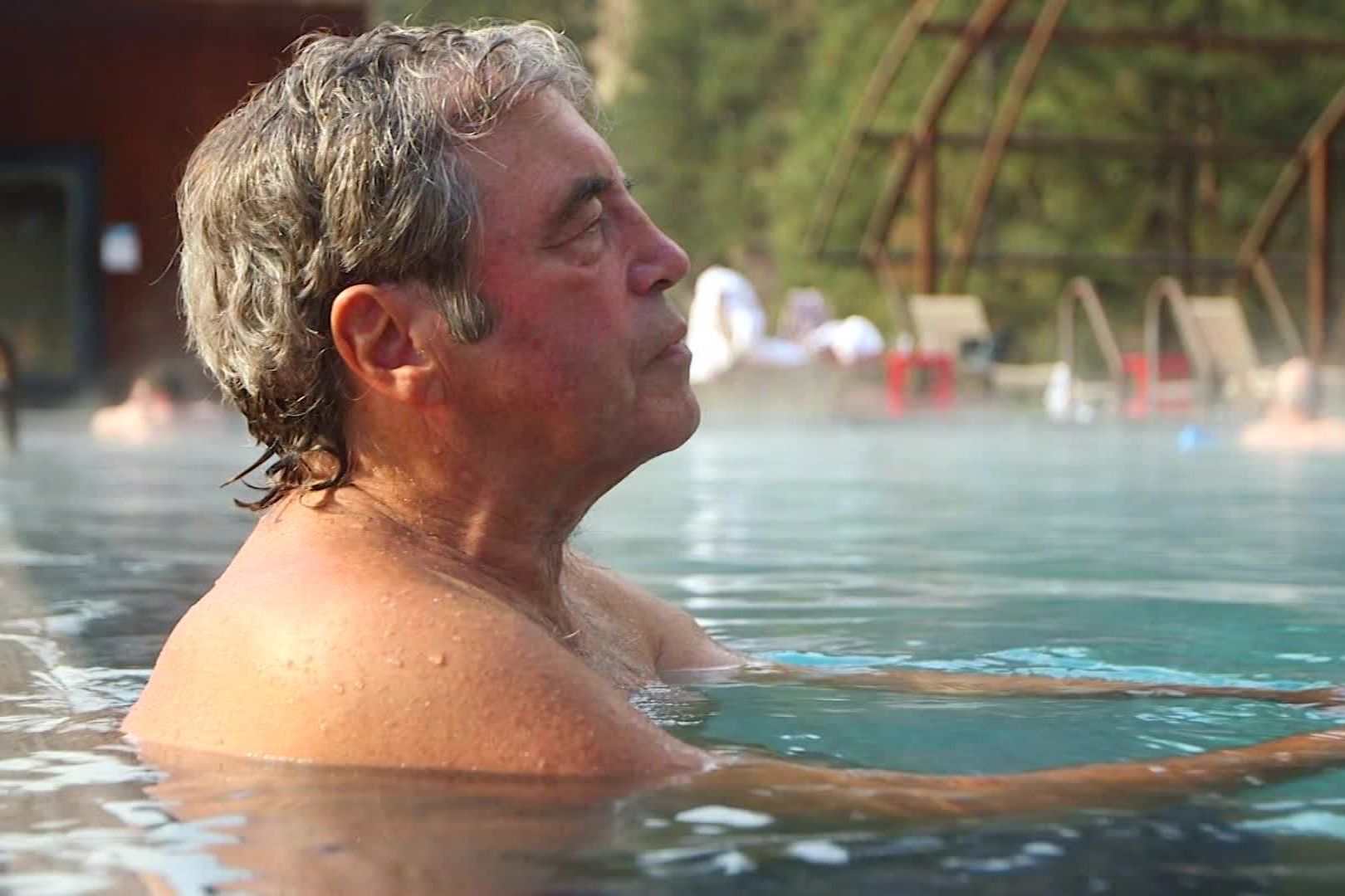 Hot baths, saunas can relieve pain, help heart | CNN