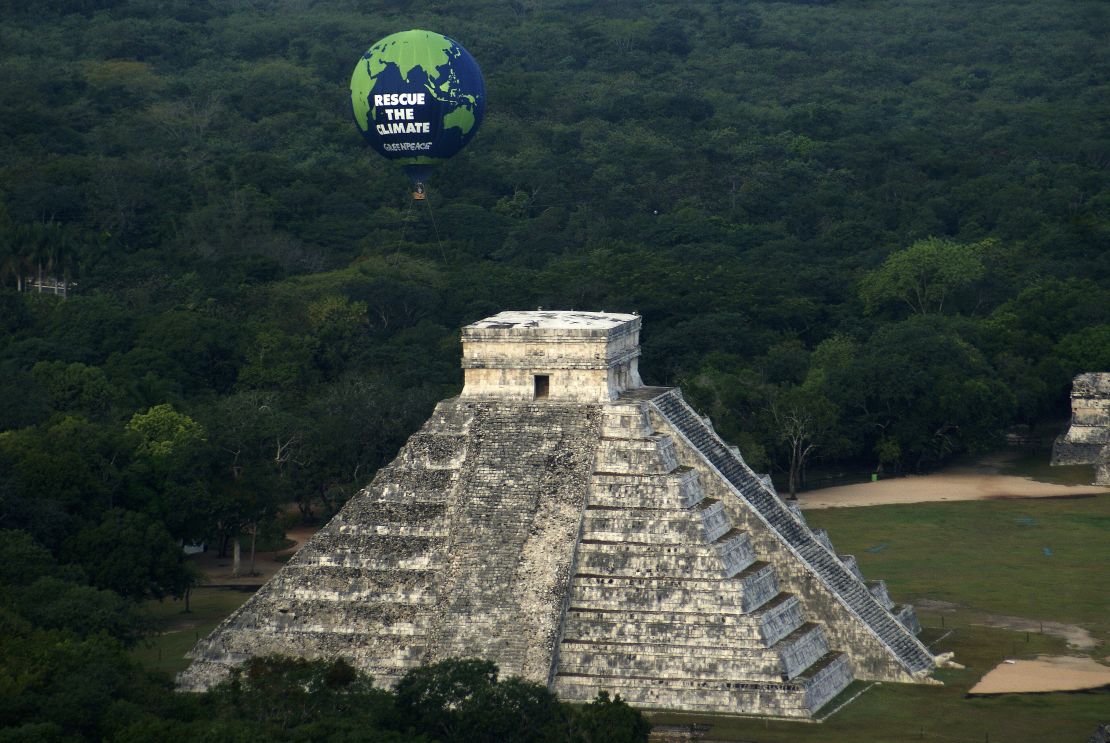 "El Castillo" temple, at Chichen Itza. 